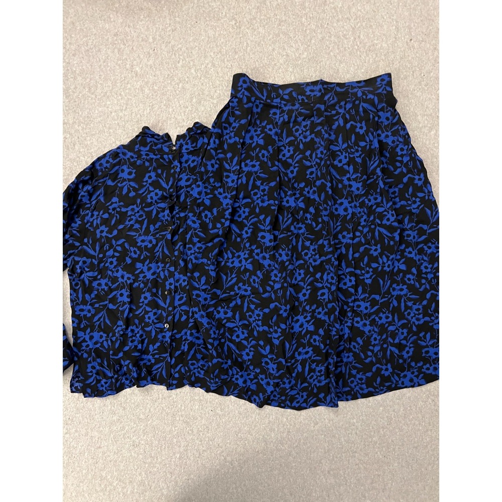 Prophecy Petites Blouse and Pleated Skirt Set Women's 14 Petite Blue Floral‎ Vtg